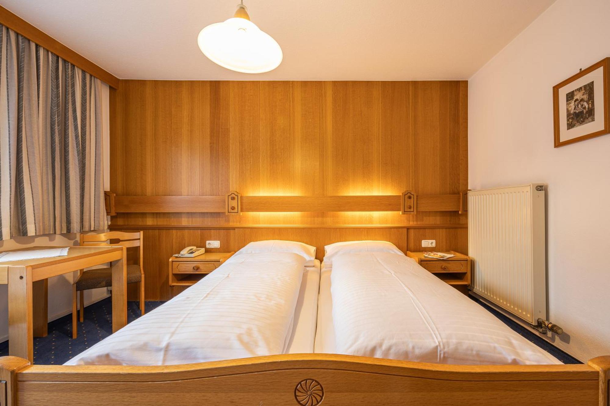 Pension Haus Riedlsperger Saalbach-Hinterglemm Zewnętrze zdjęcie