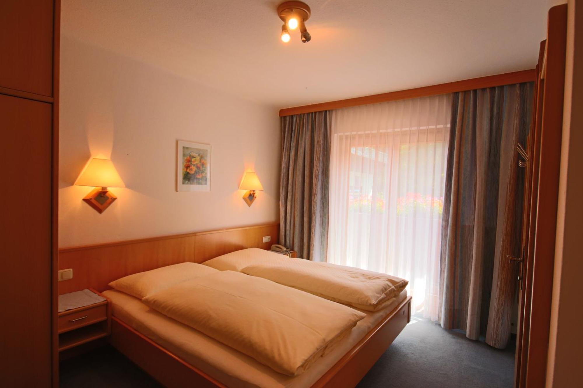 Pension Haus Riedlsperger Saalbach-Hinterglemm Zewnętrze zdjęcie