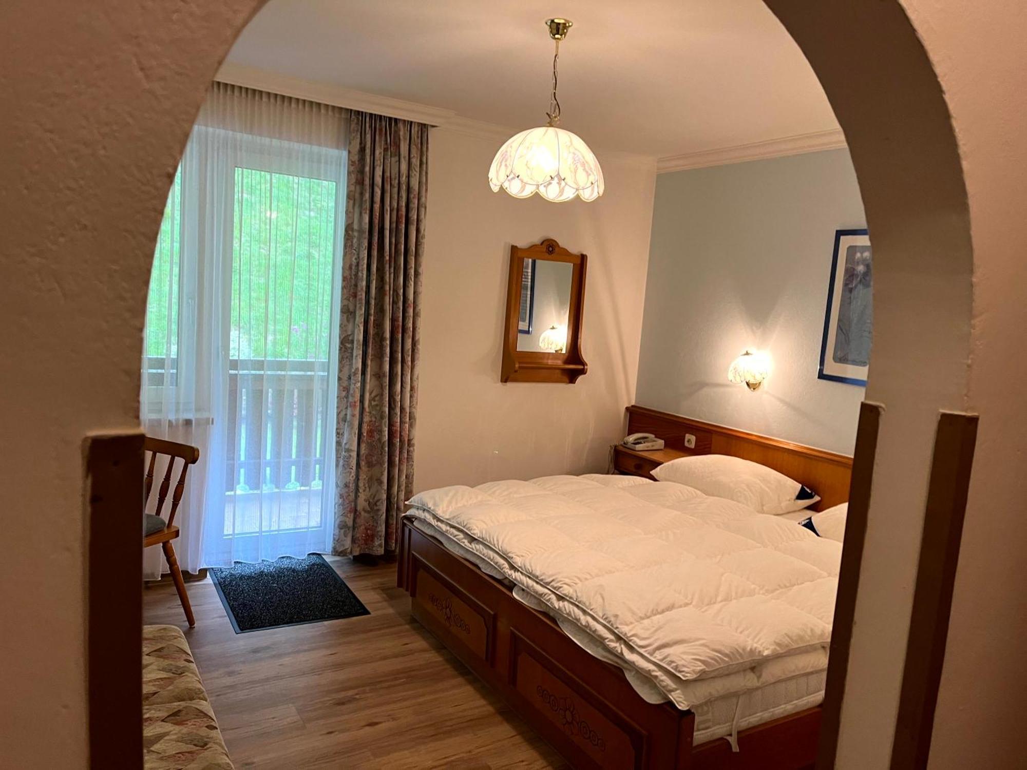Pension Haus Riedlsperger Saalbach-Hinterglemm Zewnętrze zdjęcie